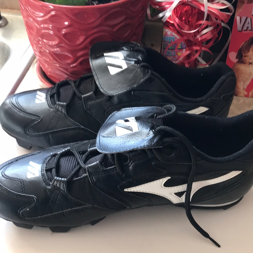 NIB Mizuno 12M Low Molded Black Baseball Cleats - Picture 3 of 7